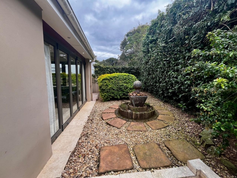 5 Bedroom Property for Sale in Nahoon Eastern Cape